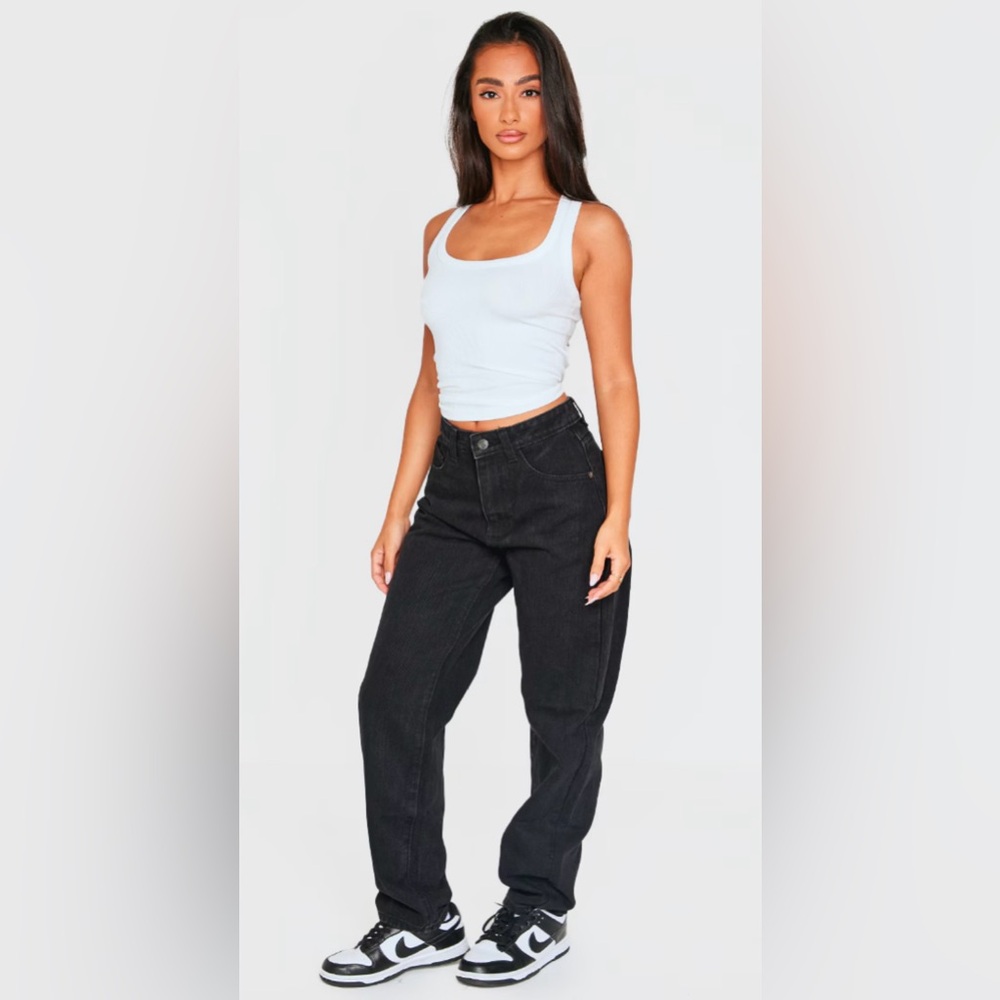 PrettyLittleThing High Rise Mom Jeans Black Denim Womens Size 4 NWT $60